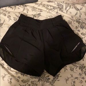 Hotty hot shorts lululemon SOLD